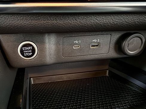 Used 2023 Nissan Rogue S image 19