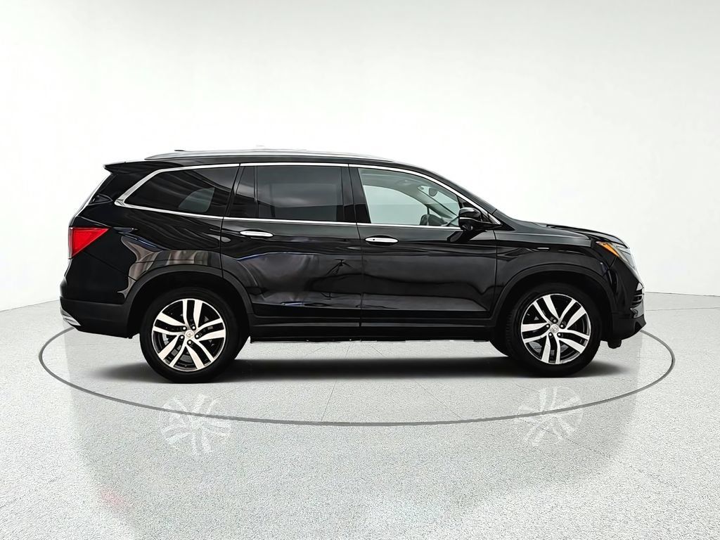 Used 2016 Honda Pilot Touring image 8
