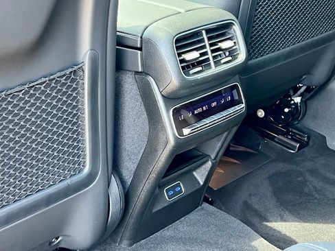Certified 2026 Mercedes-Benz GLS 450 4MATIC image 28