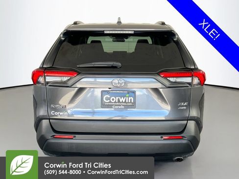 Used 2020 Toyota RAV4 XLE w/ XLE Grade Weather Package AWD/4WD image 13