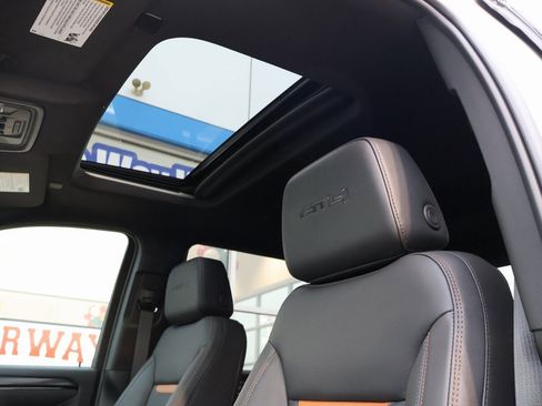 New 2026 GMC Sierra 2500 AT4 w/ AT4 Premium Plus Package image 27