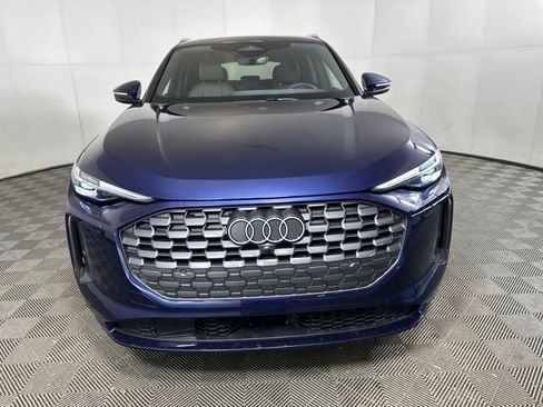 Used 2025 Audi Q5 2.0T Premium Plus w/ Premium Plus image 8