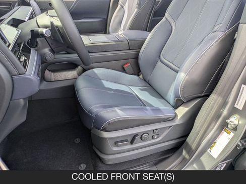 New 2026 INFINITI QX80 4WD image 14