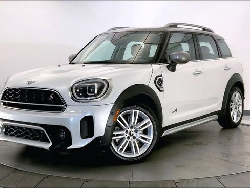 Certified 2024 MINI Cooper Countryman S AWD/4WD image 11
