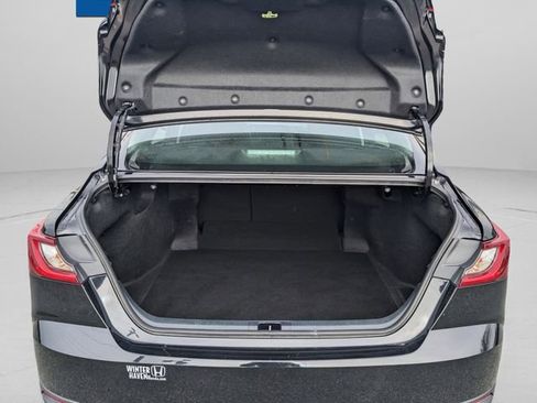 Used 2025 Toyota Camry LE FWD image 11