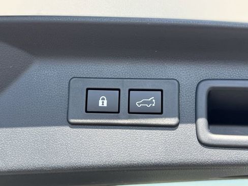 Used 2025 Subaru Crosstrek 2.5i Sport image 34