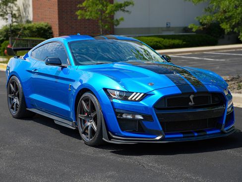 Used 2021 Ford Mustang Shelby GT500 w/ Carbon Fiber Track Pack RWD image 10
