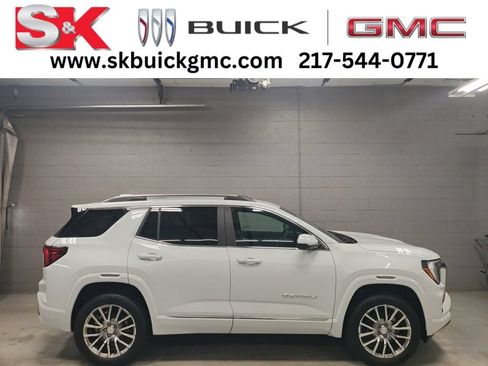 New 2027 GMC Terrain Denali w/ LPO, Floor Liner Package AWD/4WD image 1