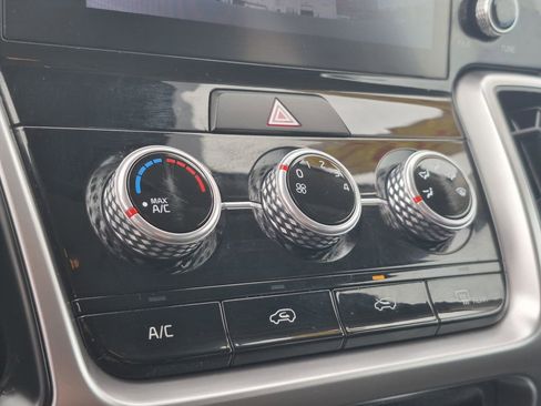 Used 2022 Kia Sorento LX image 23