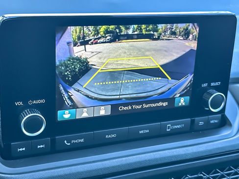 Used 2023 Honda Accord EX image 25