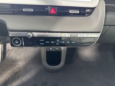Used 2023 Hyundai Ioniq 5 Limited image 23