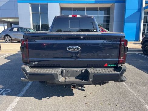 Used 2023 Ford F250 Lariat w/ Black Appearance Package image 34