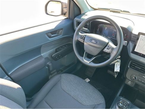 New 2025 Ford Maverick XL image 13