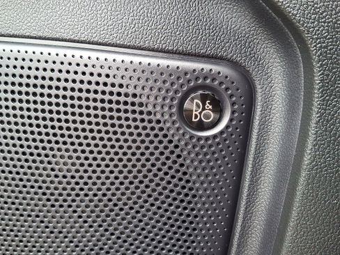 Used 2023 Ford Escape Platinum w/ Premium Technology Package image 28