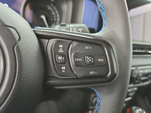 Used 2024 Jeep Wrangler Unlimited Rubicon 4xe w/ Technology Group image 17