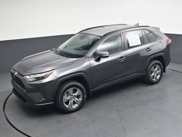 Used 2024 Toyota RAV4 XLE FWD image 27