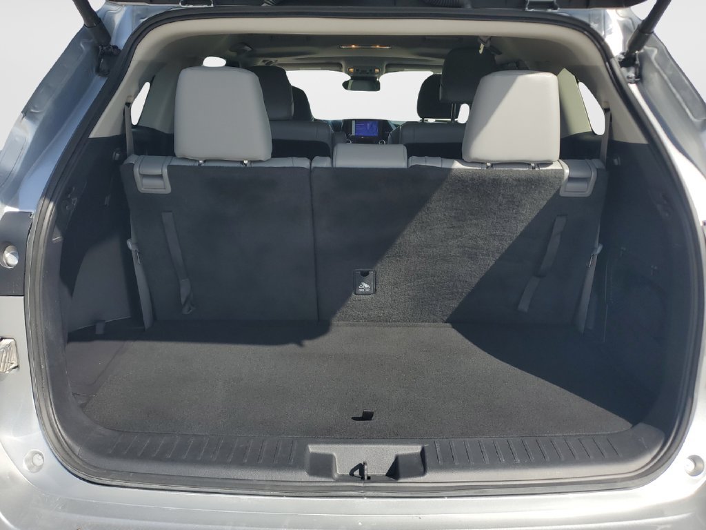 Used 2025 Toyota Highlander XLE AWD/4WD image 9