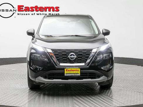 Used 2023 Nissan Rogue S FWD image 2