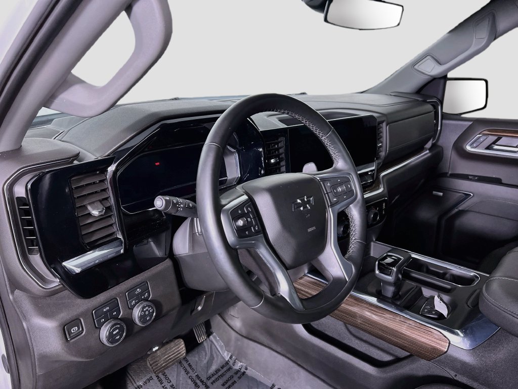 Used 2024 Chevrolet Silverado 1500 RST w/ All Star Edition Plus AWD/4WD image 8