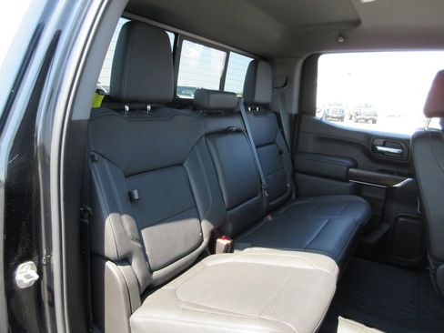 Certified 2022 GMC Sierra 1500 SLT w/ SLT Premium Package AWD/4WD image 24