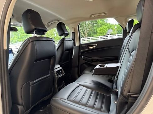 Used 2024 Ford Edge SEL w/ Convenience Package AWD/4WD image 30