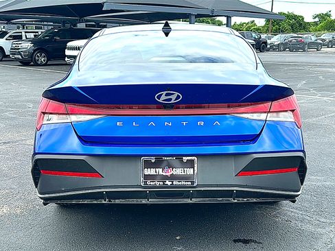 Used 2024 Hyundai Elantra SEL FWD image 7