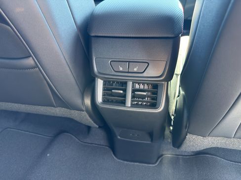 New 2026 Chevrolet Equinox RS w/ Convenience Package III FWD image 16