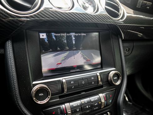 Used 2019 Ford Mustang Shelby GT350 w/ Technology Package RWD image 25