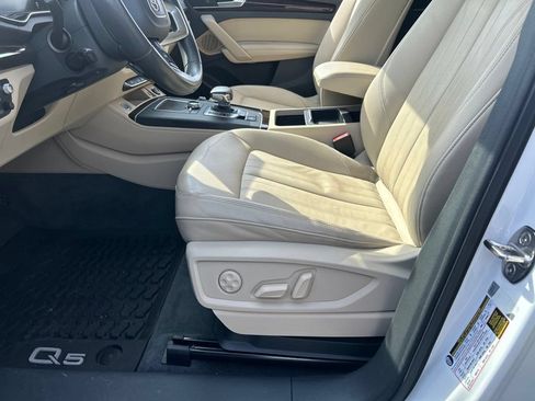 Used 2018 Audi Q5 Prestige w/ Prestige Package AWD/4WD image 9