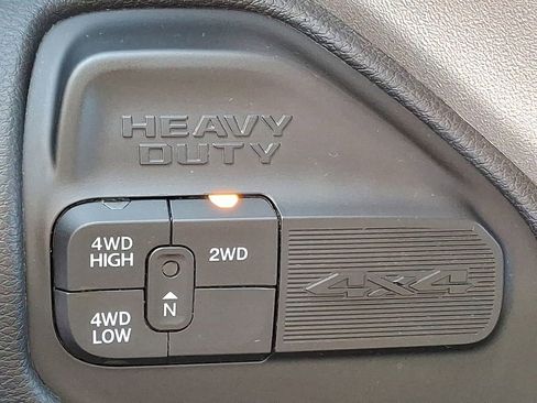 Used 2024 RAM 2500 Laramie AWD/4WD image 25