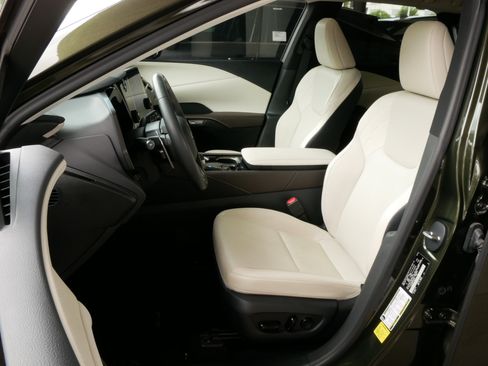 Used 2023 Lexus RX 350 FWD w/ Cold Area Package image 2