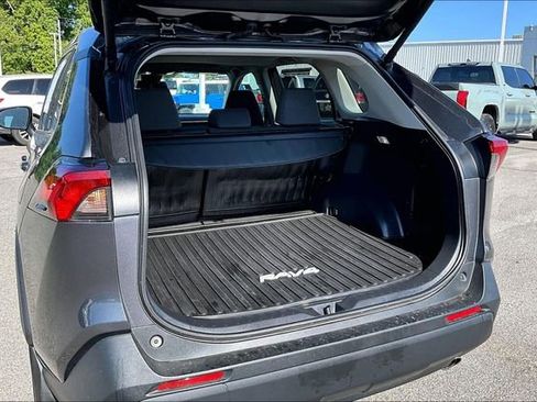 Used 2024 Toyota RAV4 XLE w/ Convenience Package image 30