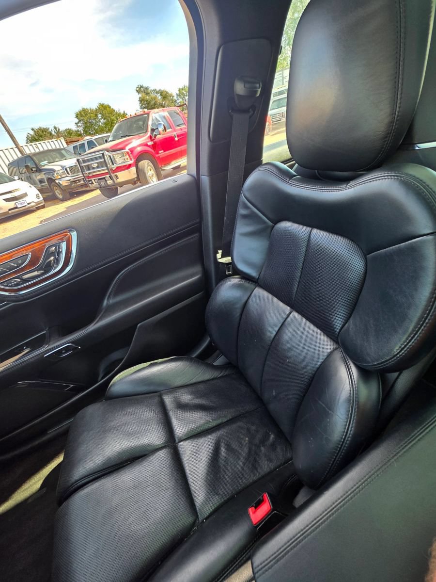 Used 2018 Lincoln Continental Reserve AWD/4WD image 19