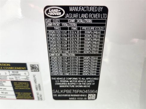 Used 2023 Land Rover Range Rover Long Wheelbase SE image 33