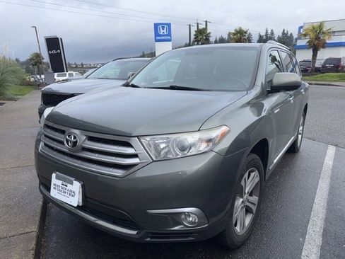 Used 2013 Toyota Highlander Limited image 3
