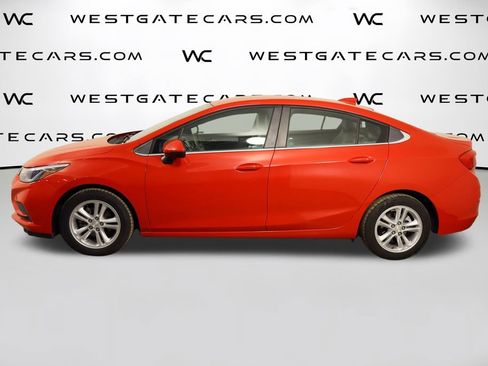 Used 2016 Chevrolet Cruze LT w/ Convenience Package image 5