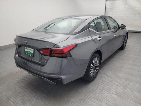 Used 2023 Nissan Altima 2.5 SV w/ SV Premium Package AWD/4WD image 9