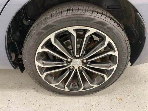 Used 2015 Toyota Corolla S FWD image 9