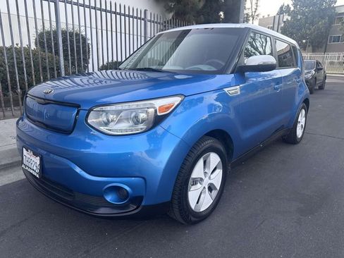 Used 2015 Kia Soul EV image 1