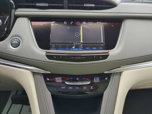 Used 2019 Cadillac XT5 Luxury image 21