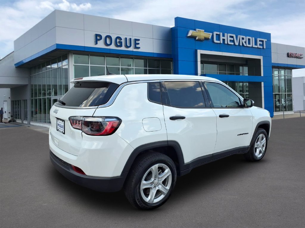 Used 2024 Jeep Compass Sport AWD/4WD image 2