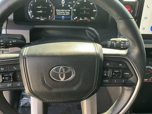 Used 2026 Toyota 4Runner TRD Off-Road Premium AWD/4WD image 7