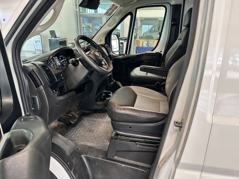 Used 2025 RAM ProMaster 3500 w/ Convenience Group FWD image 6