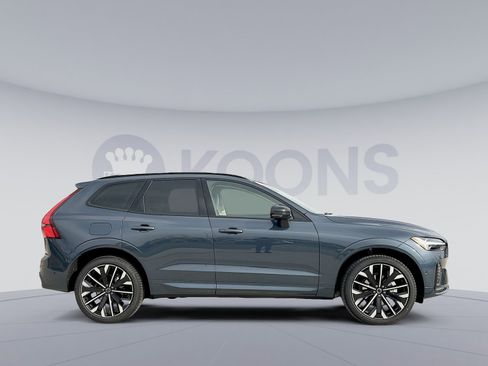New 2026 Volvo XC60 B5 Ultra w/ Climate Package image 8