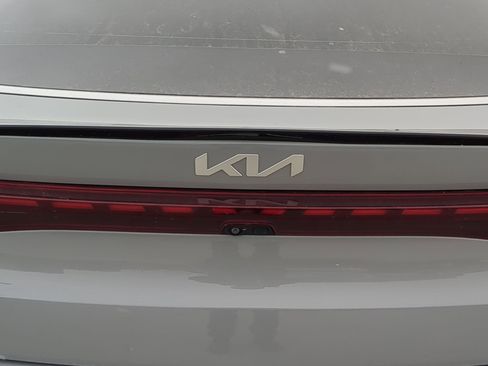 Used 2022 Kia K5 GT-Line image 13