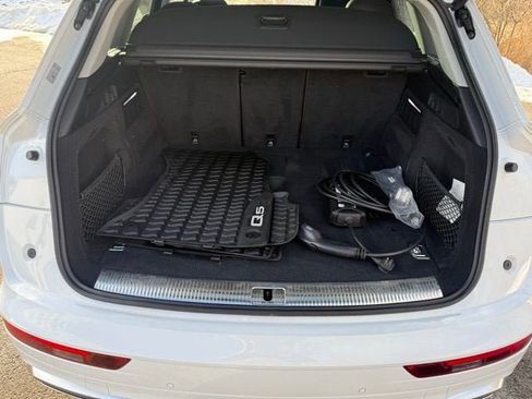Used 2025 Audi Q5 e Premium Plus w/ Premium Plus Package image 6