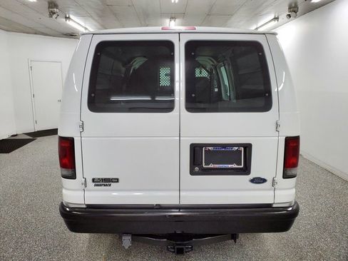 Used 2006 Ford E-150 and Econoline 150 image 5