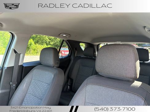 Used 2019 Chevrolet Equinox LT FWD image 2