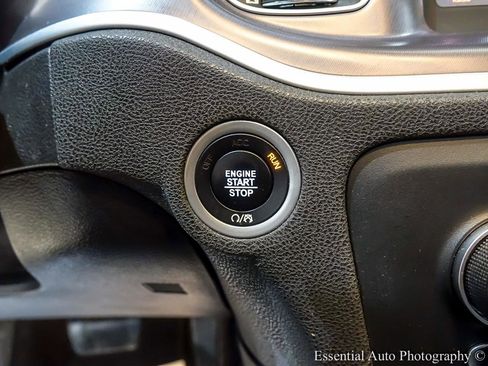 Used 2020 Dodge Charger SXT w/ Leather Interior Group image 20