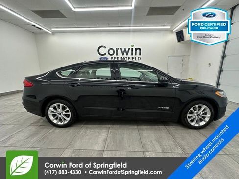 Certified 2019 Ford Fusion SE image 6